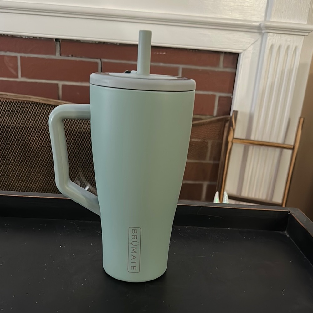 BrüMate Era 30oz tumbler